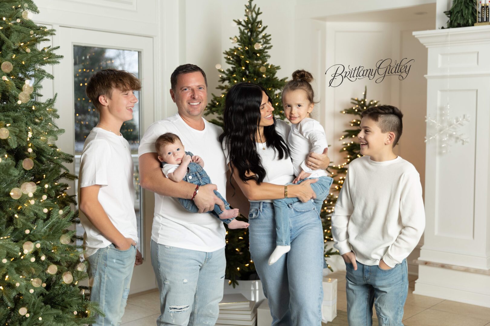 Holiday Portraits Green and White