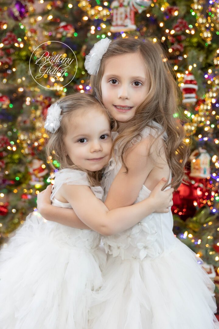 Sister Photo Shoot Christmas-min
