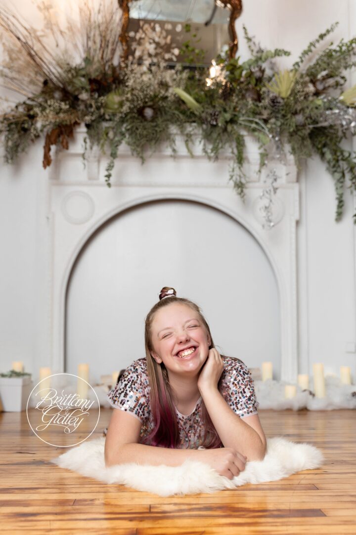 Tween Photography | Cleveland Holiday Photography