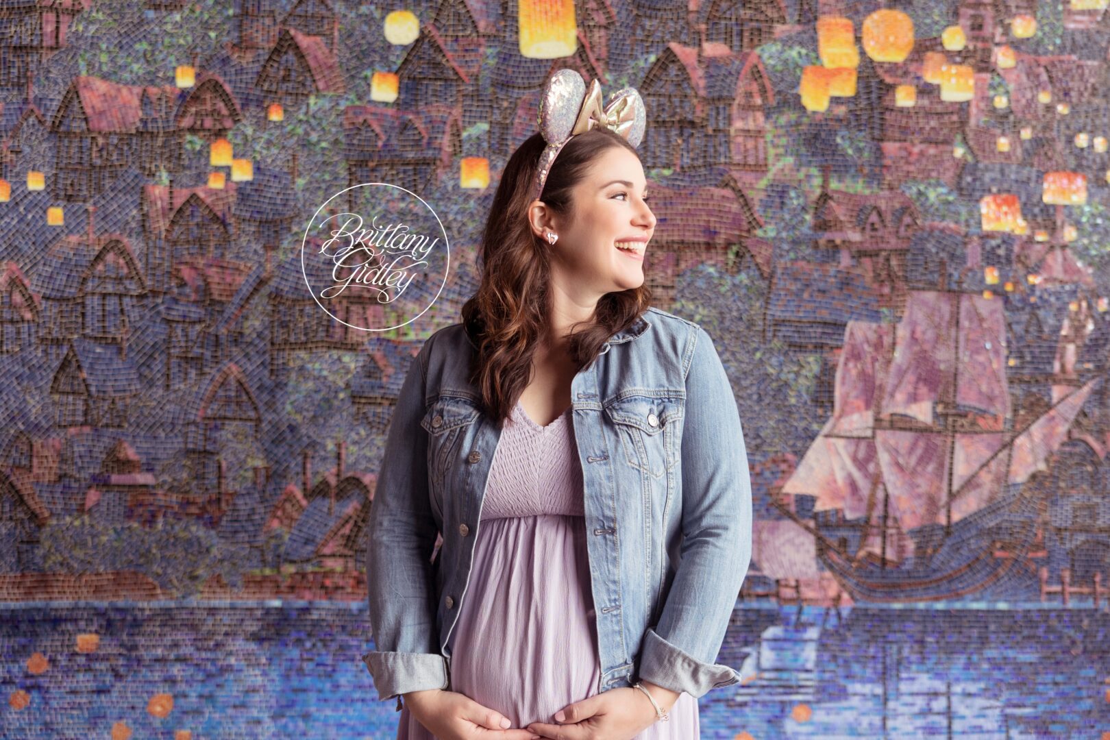 Pregnancy Announcement | Walt Disney World Pregnancy Announcement Photographer