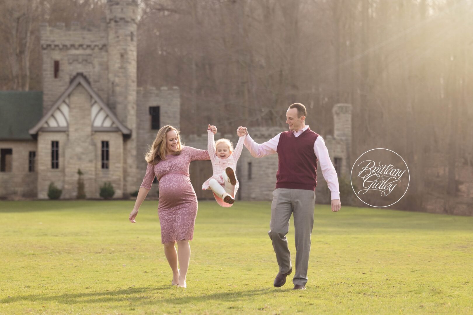 Squires Castle Maternity Photography