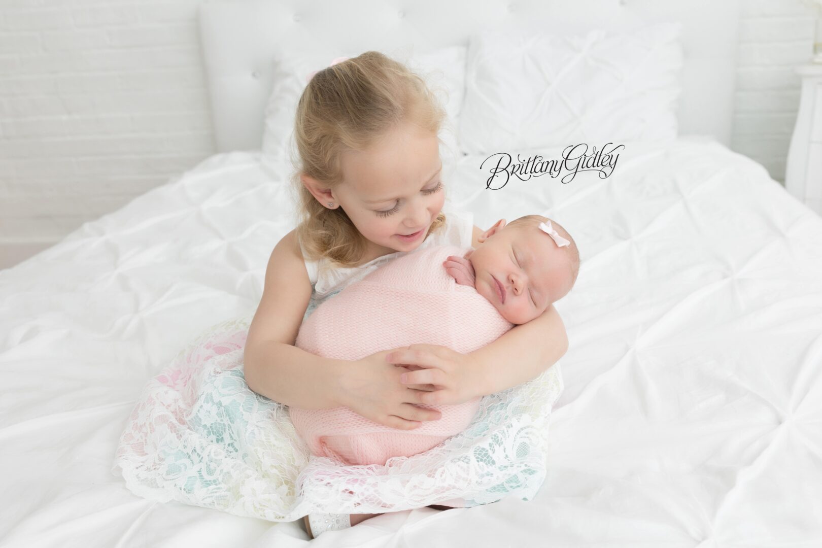 Cleveland Sibling Photographer