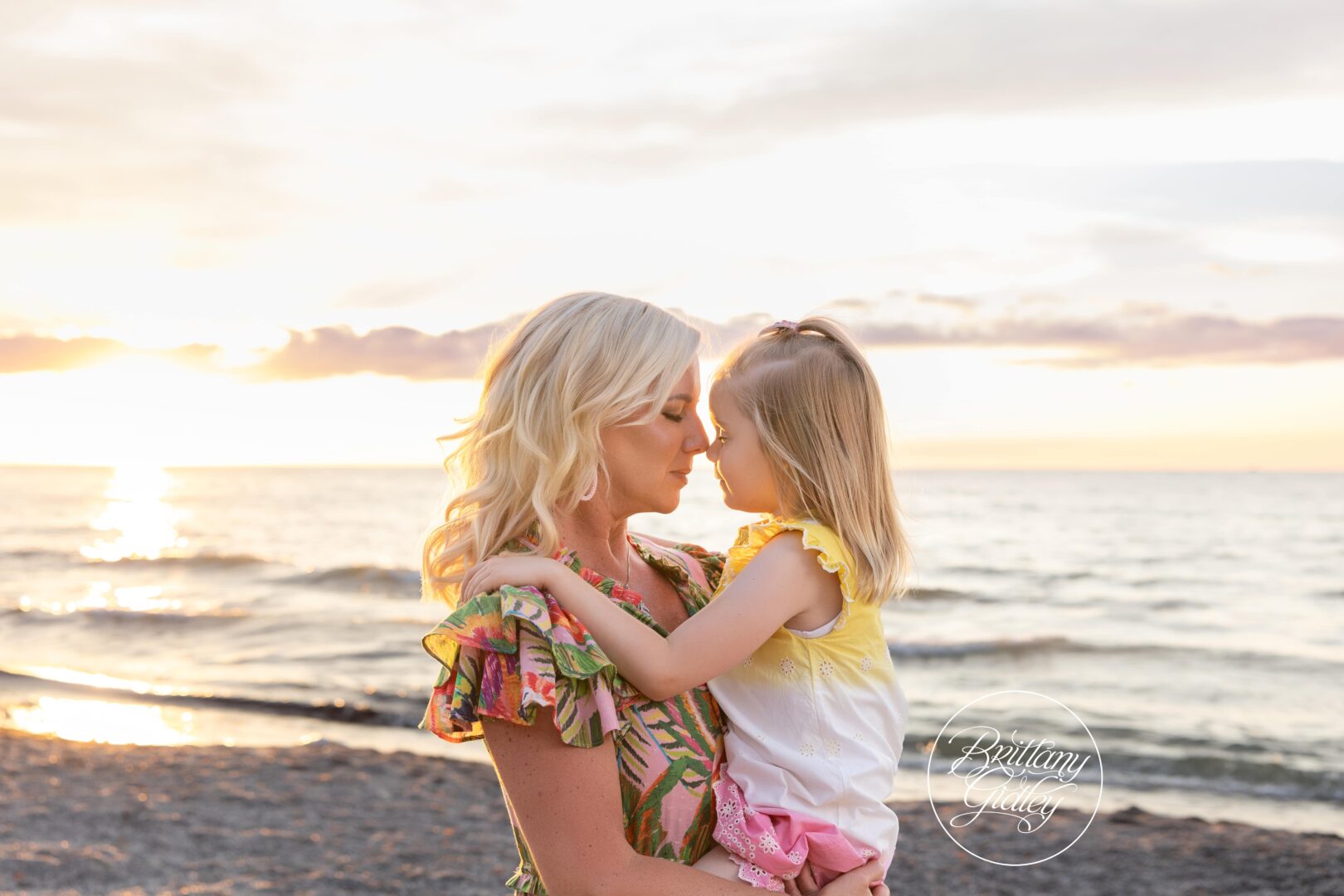 Edgewater Beach Photo Shoot | Cleveland Sunset Photography