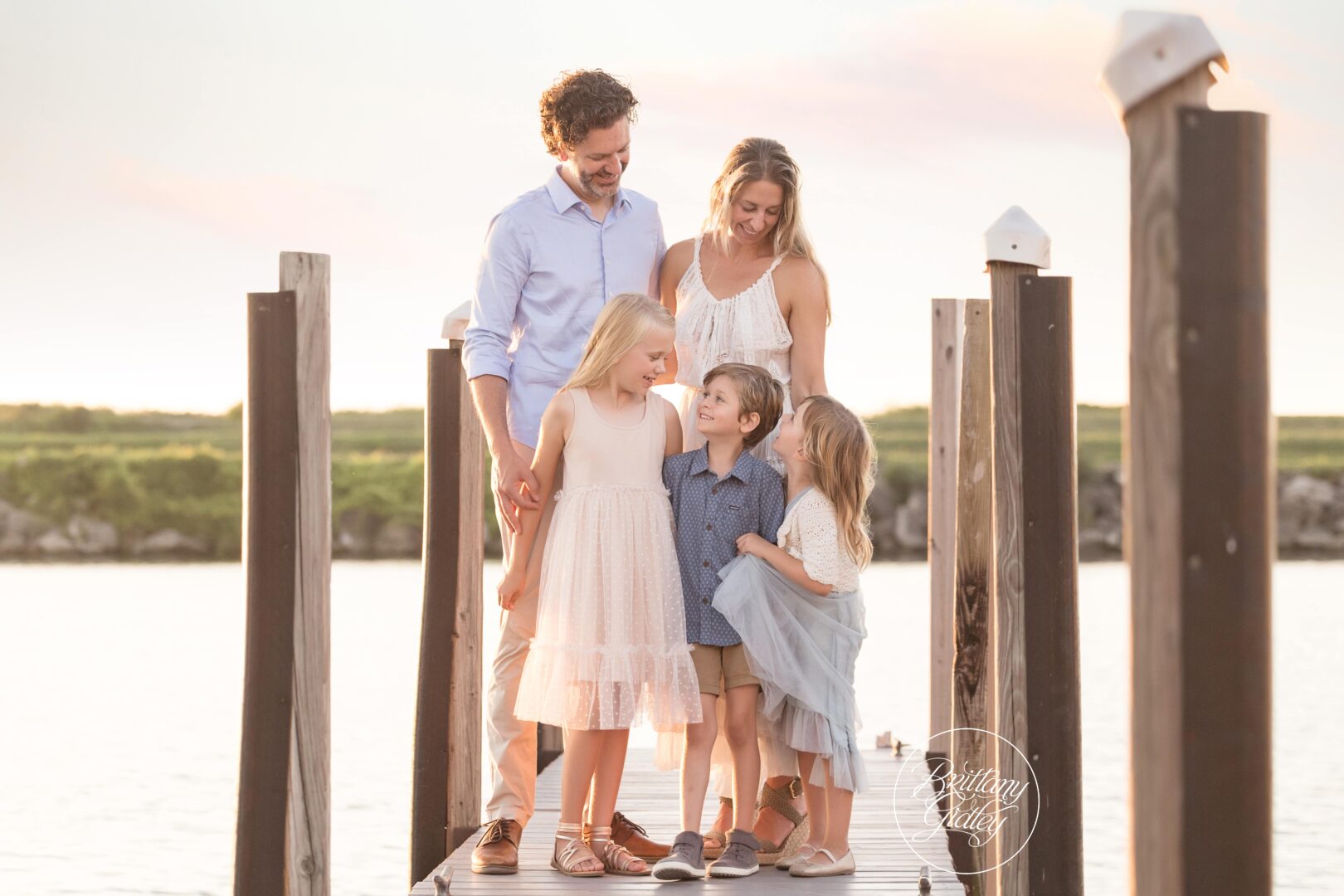Family on Lake Docks | Sweet Sailing Dream Session