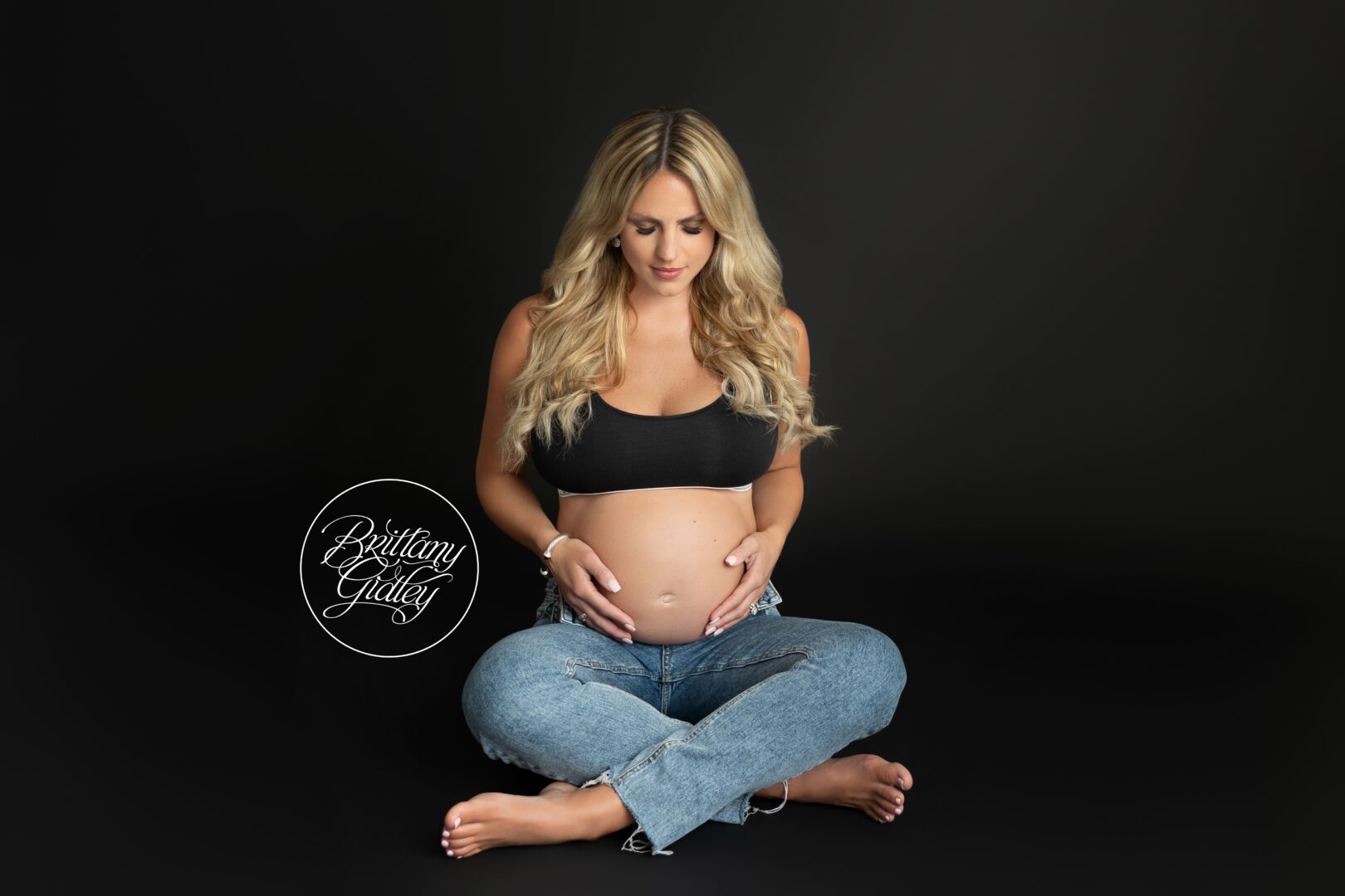 Studio Photo Shoot Pregnancy | Pepper Pike Maternity Photography