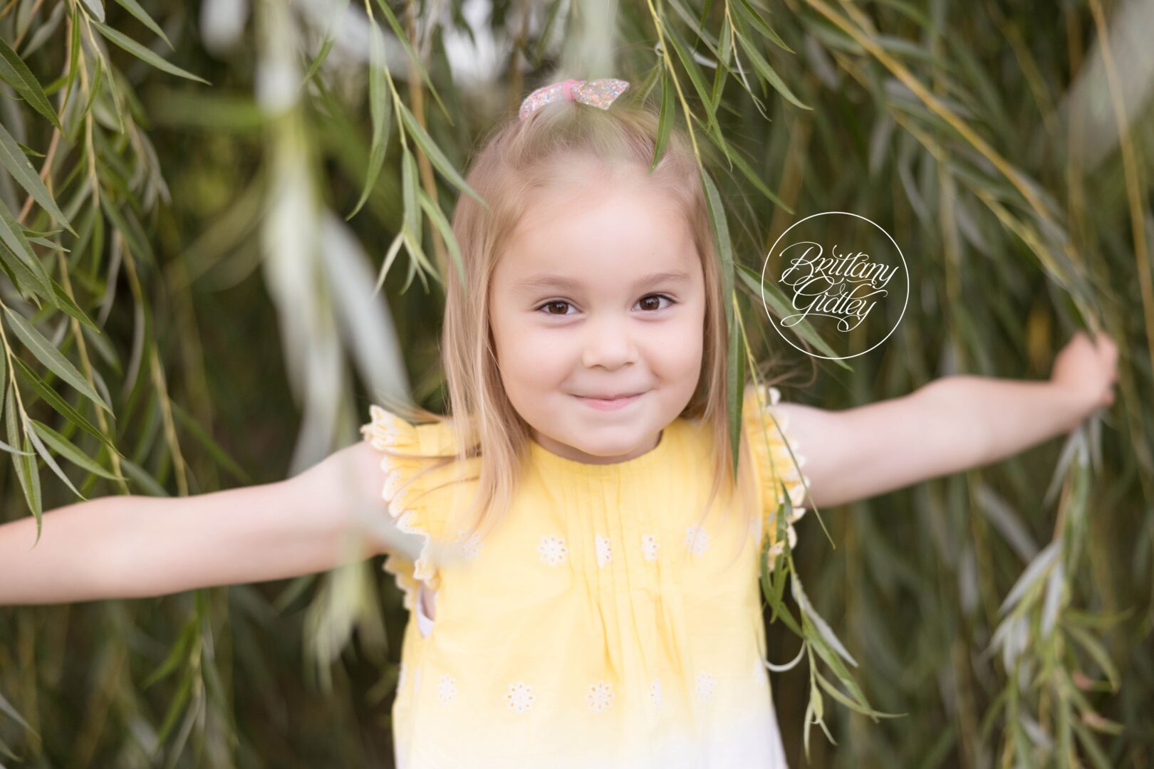 Weeping Willow Child Photography