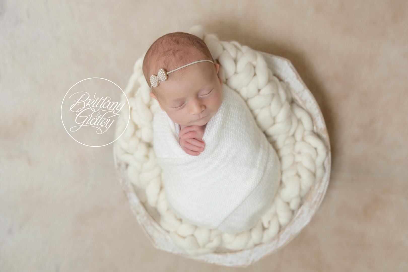 Lifestyle Newborn Photo Shoot