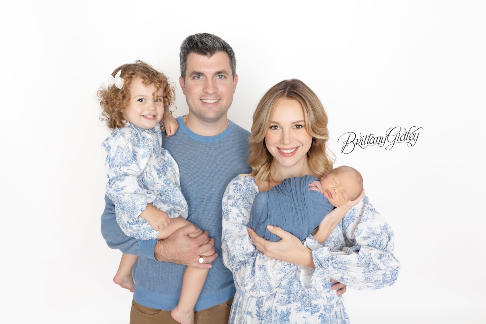 Family Photo Shoot With Newborn Son