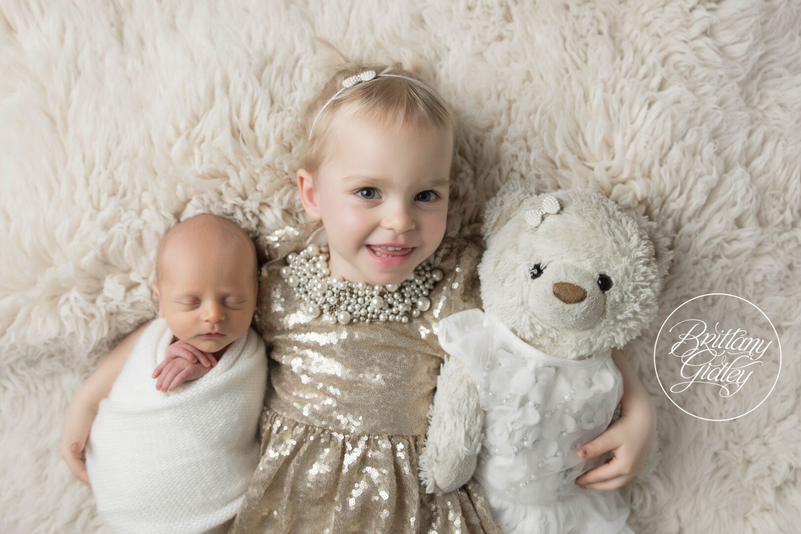Molly Bear Newborn Pictures