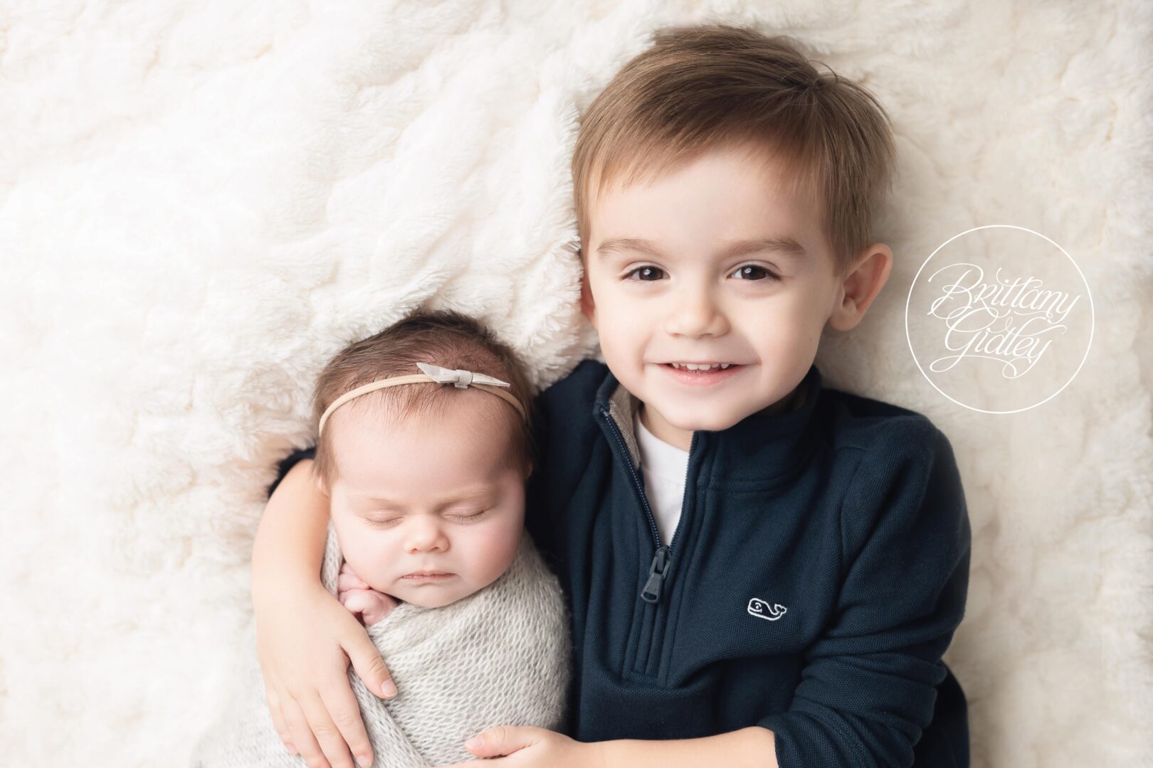 Sibling Newborn Photo Shoot