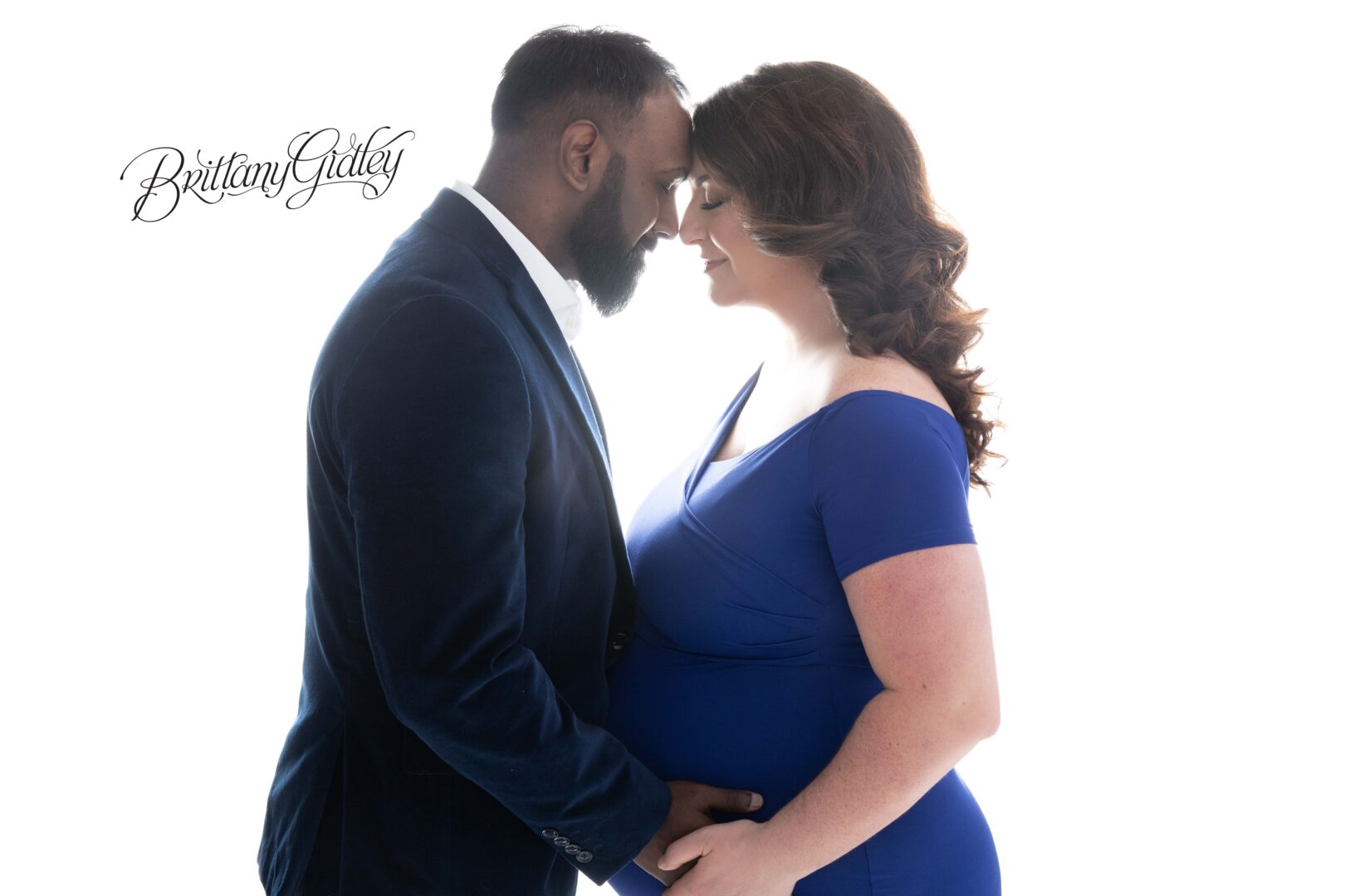 Photo Shoot of Pregnant Couple