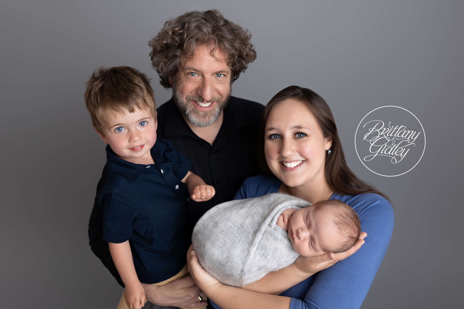 Ohio Newborn and Family Photographer Studio