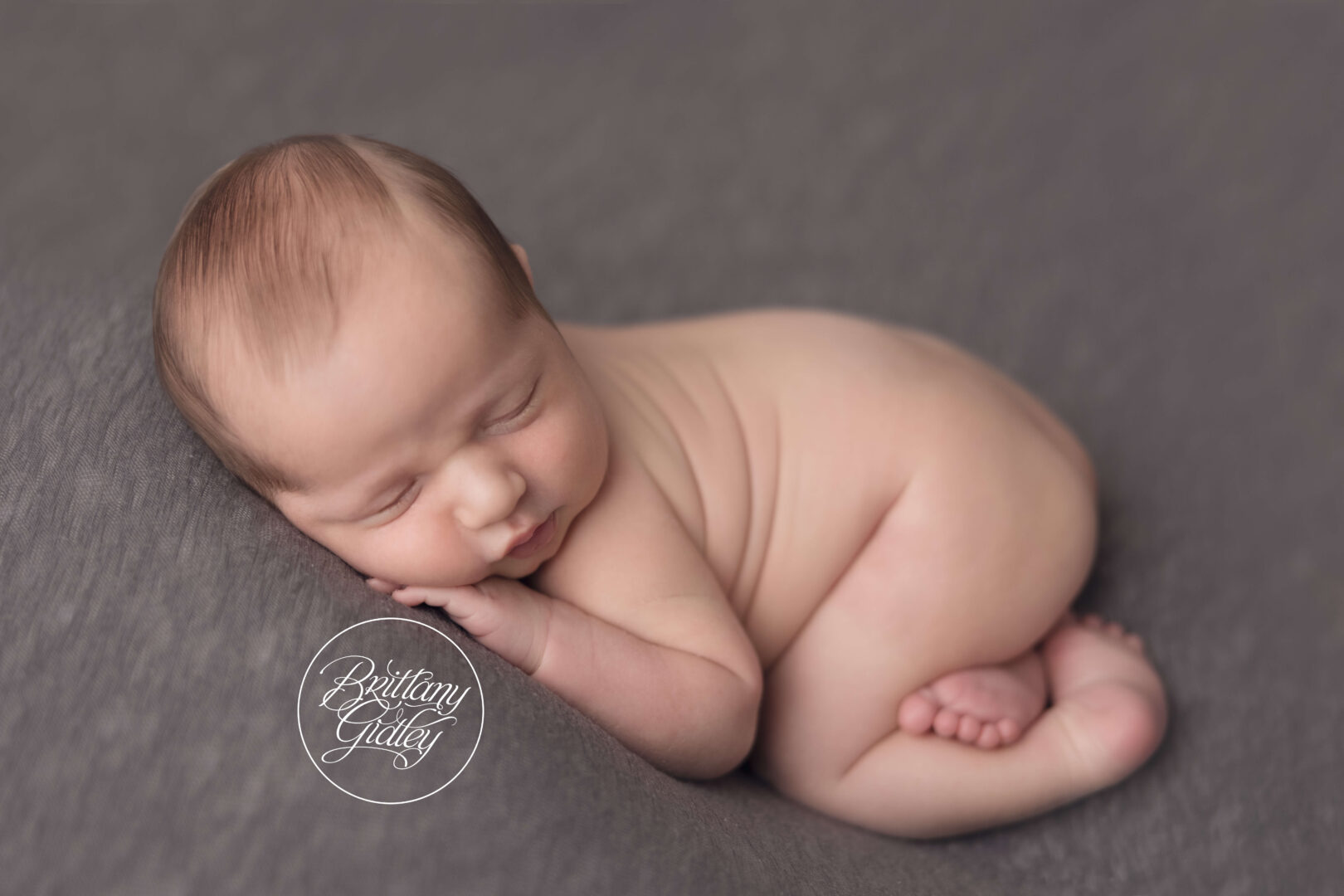 Ohio Newborn and Family Photographer | Introducing Galen | Avon Lake Newborn Boy Photographer