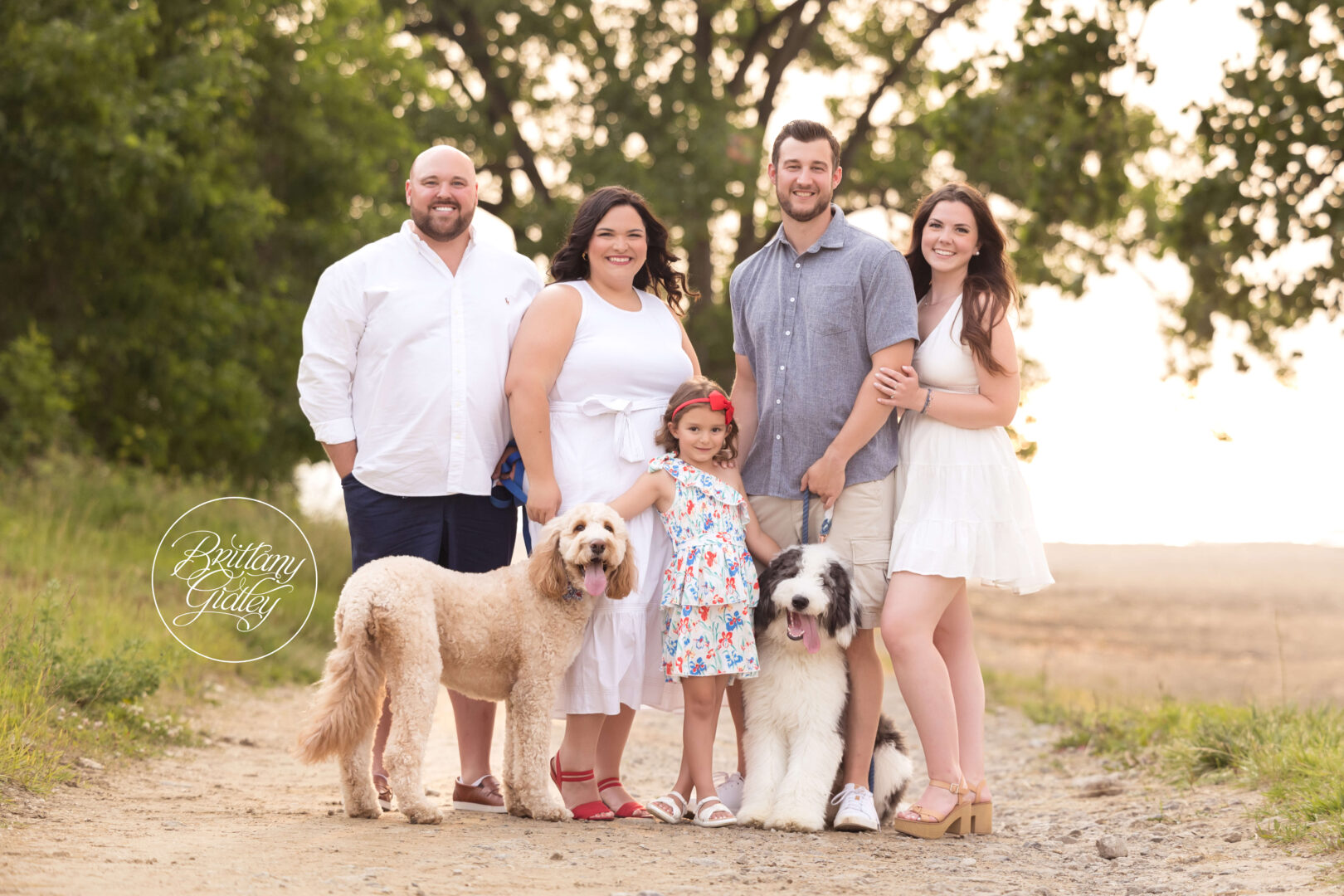 Extended Family Photo Shoot Cleveland Ohio | Cleveland's Family Photographer