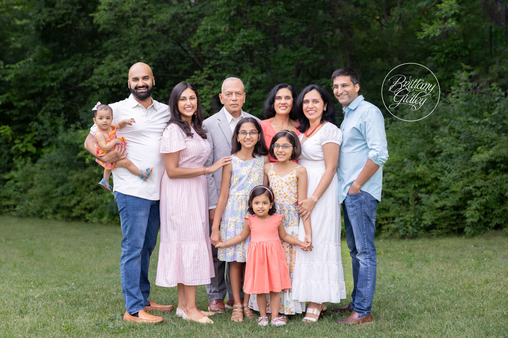 Shaker Lakes Ohio Extended Family Portraits | Cleveland Heights Family Photographer