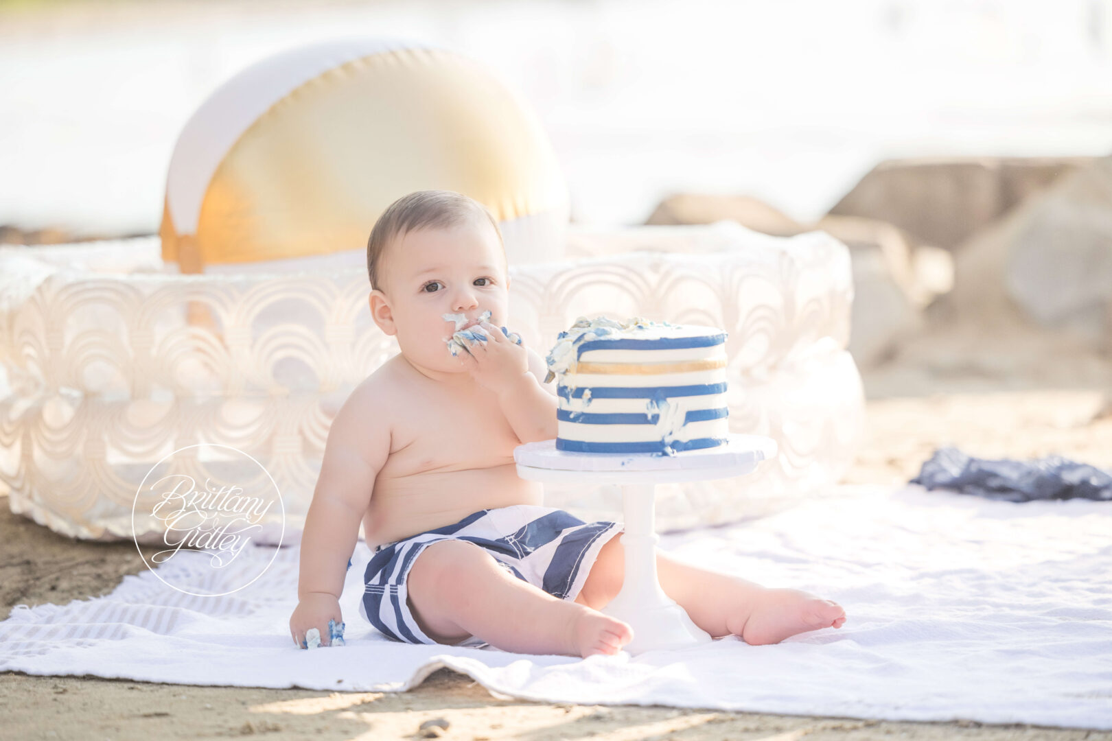 Beach Club Dream Session Cake Smash