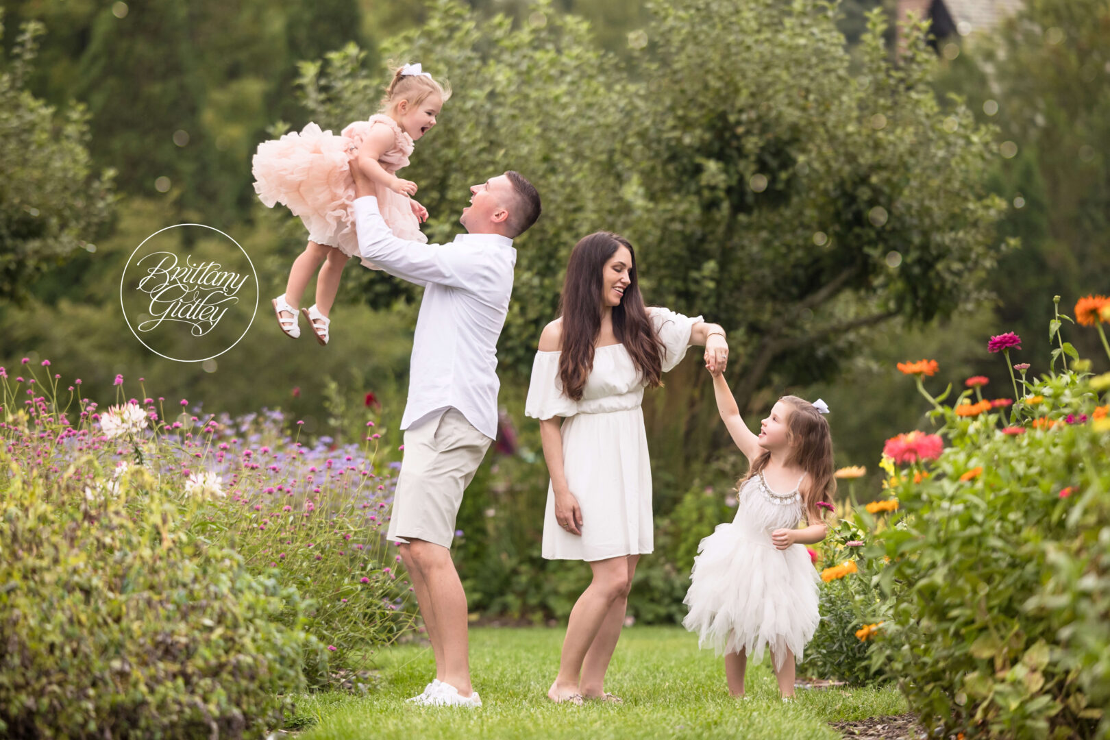 Stan Hywet Garden Family Photo Shoot | Broadview Heights Photography