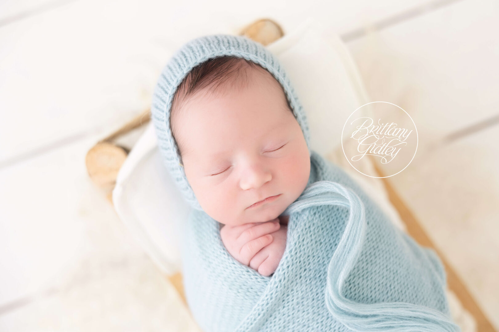 Cleveland Newborn Photographer