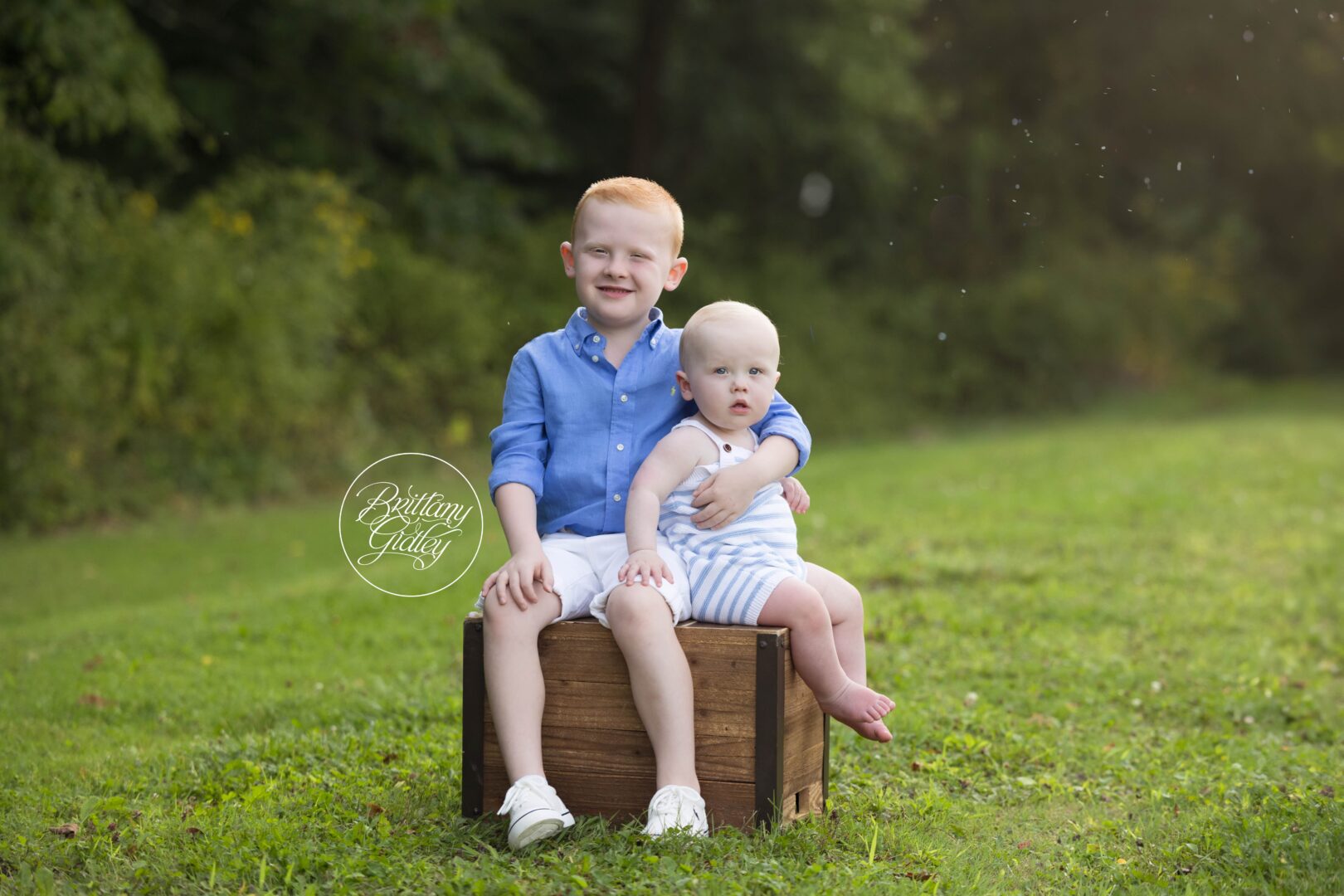 Photo Shoot of Siblings | Child & Baby Photographer