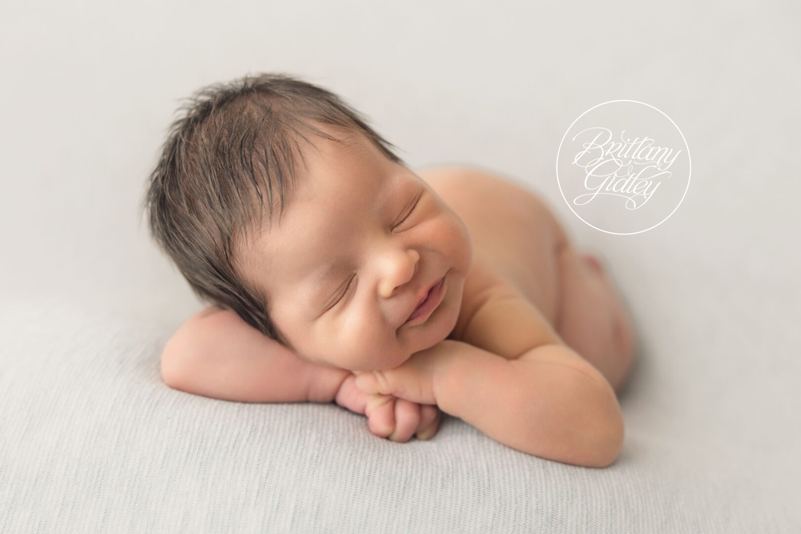 Best Newborn Photographer Cleveland Ohio
