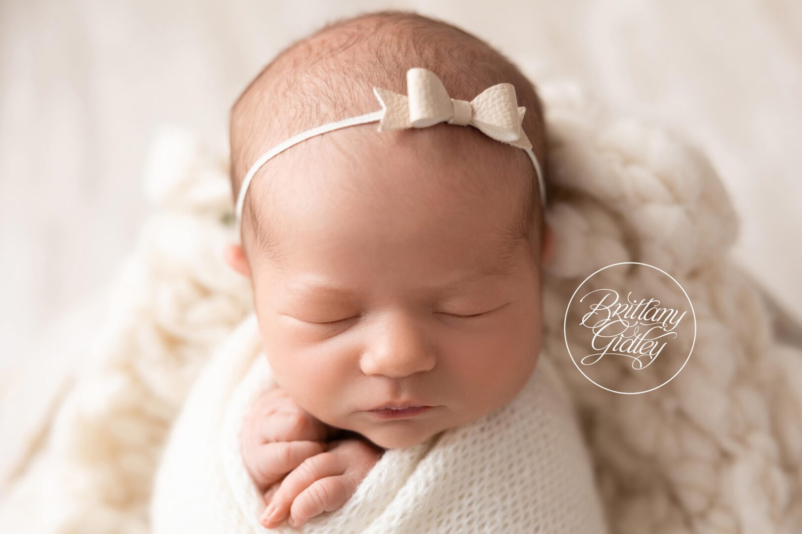 Classic Newborn Photo Shoot
