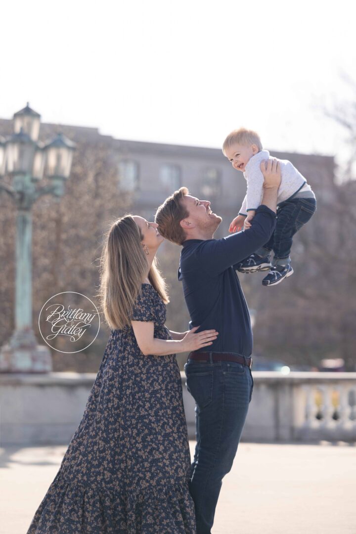 Maternity Photo Shoot Cleveland Museum of Art