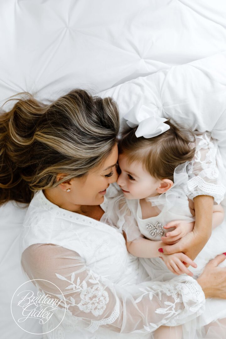 Classic Maternity and Child Poses