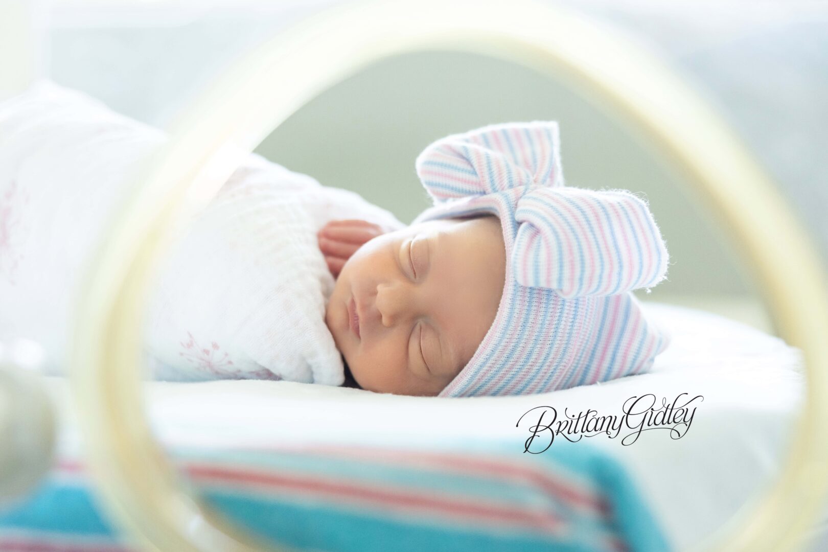 NICU Photographer Brittany Gidley Cleveland Ohio