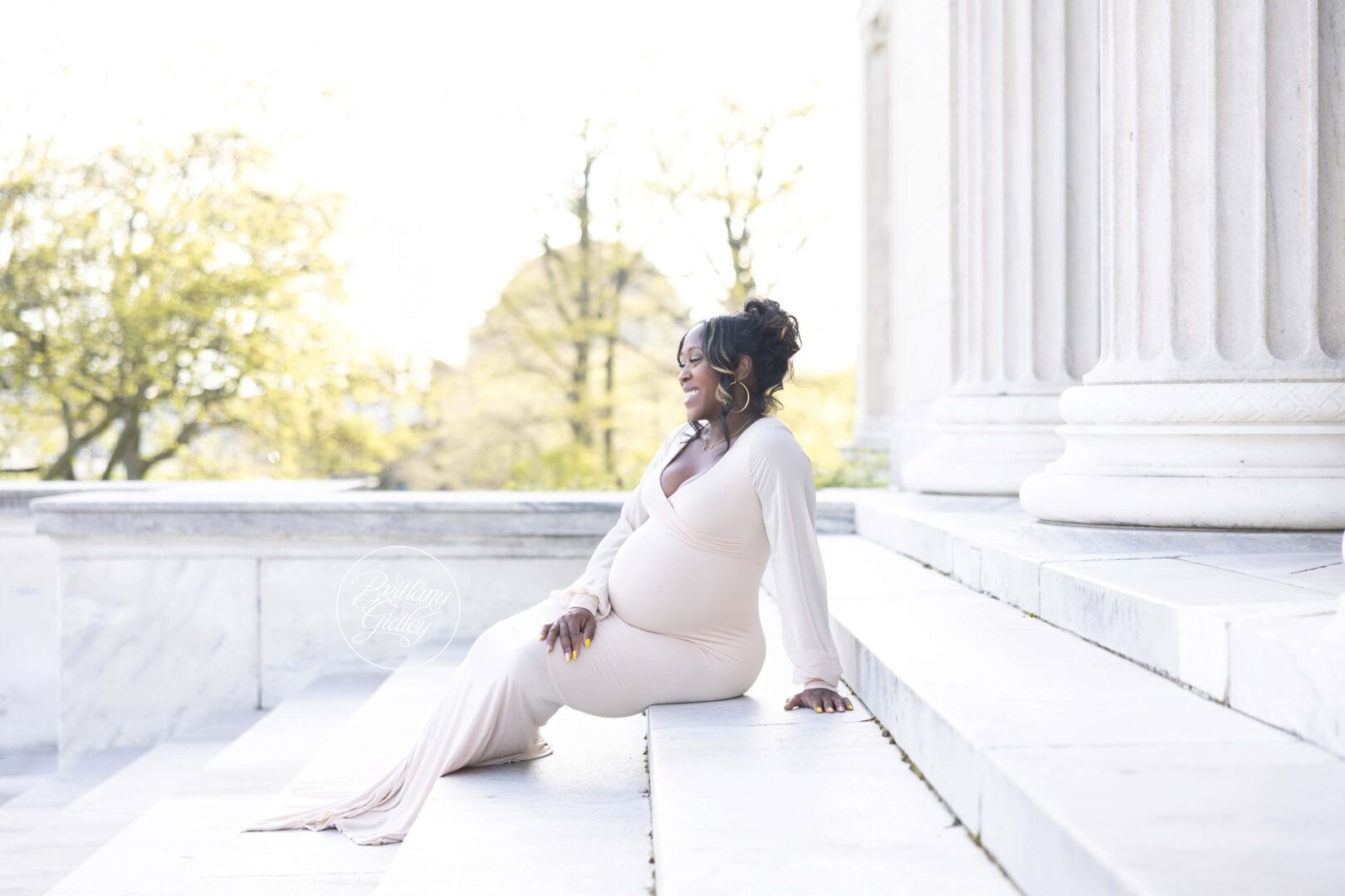 Wade Oval Pregnancy Photos