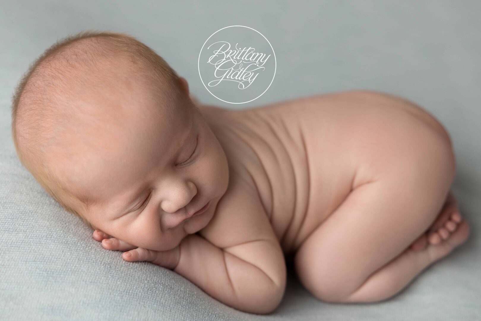 Cleveland Ohio's Best Newborn Child and Family Photographer