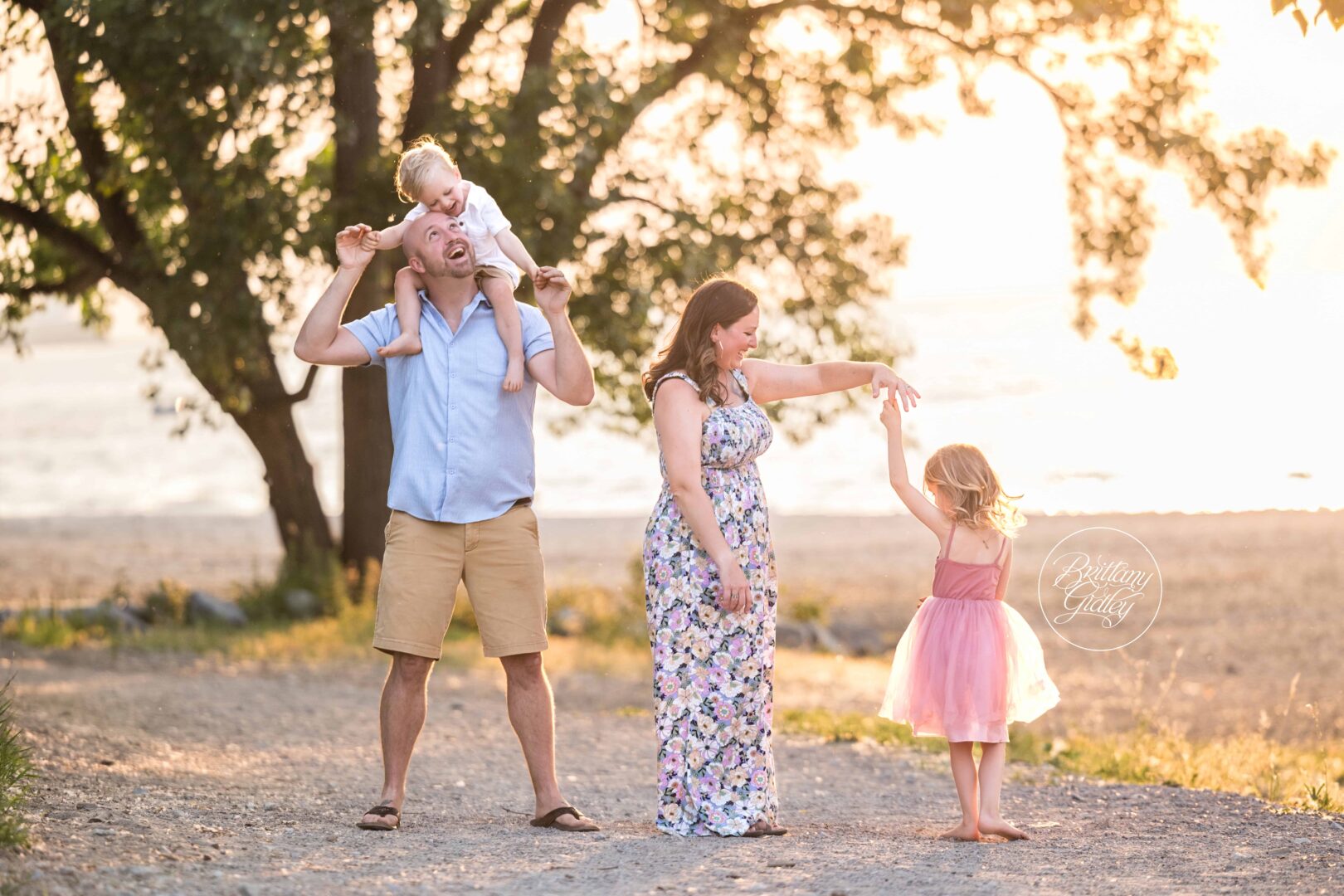 Edgewater Beach Family Photo Shoot