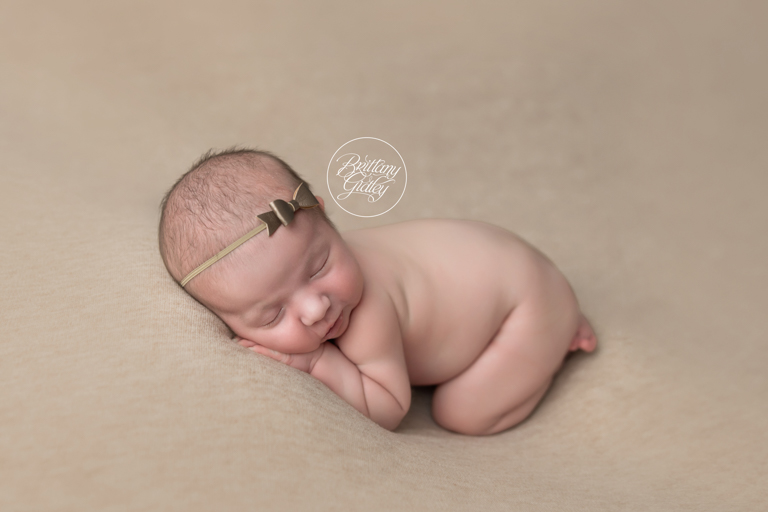 Ashtabula Newborn & Family Photographer